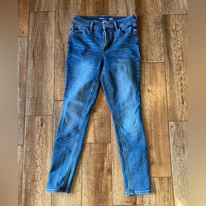 Women’s old navy jeans size 4